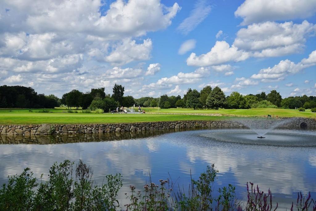 המבורג Aparthotel Am Golfclub Treudelberg מראה חיצוני תמונה
